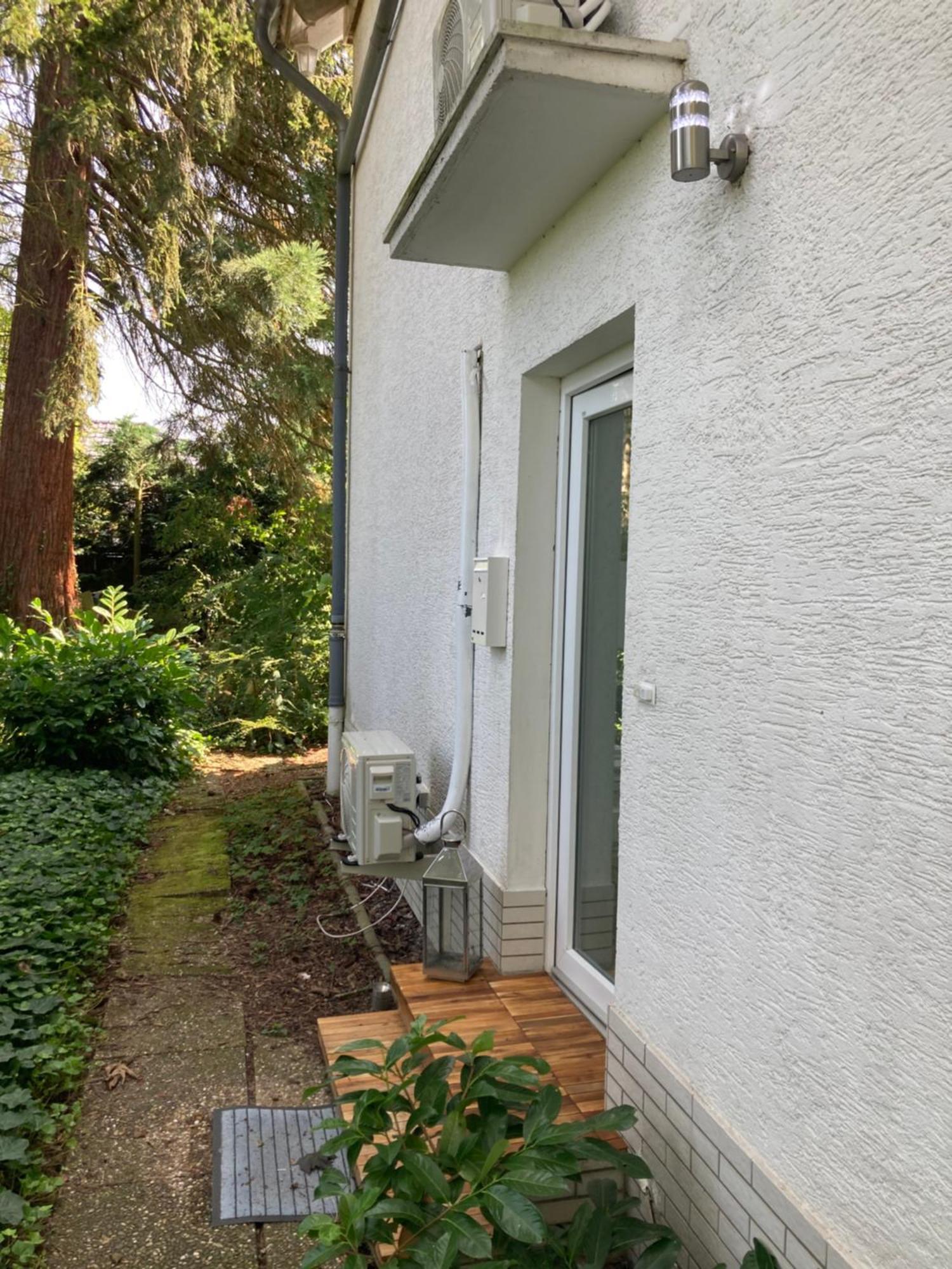 Apartamento Amselweg Am Waldrand Gelegen Netflix Eigener Carport Uvm Taunusstein Exterior foto